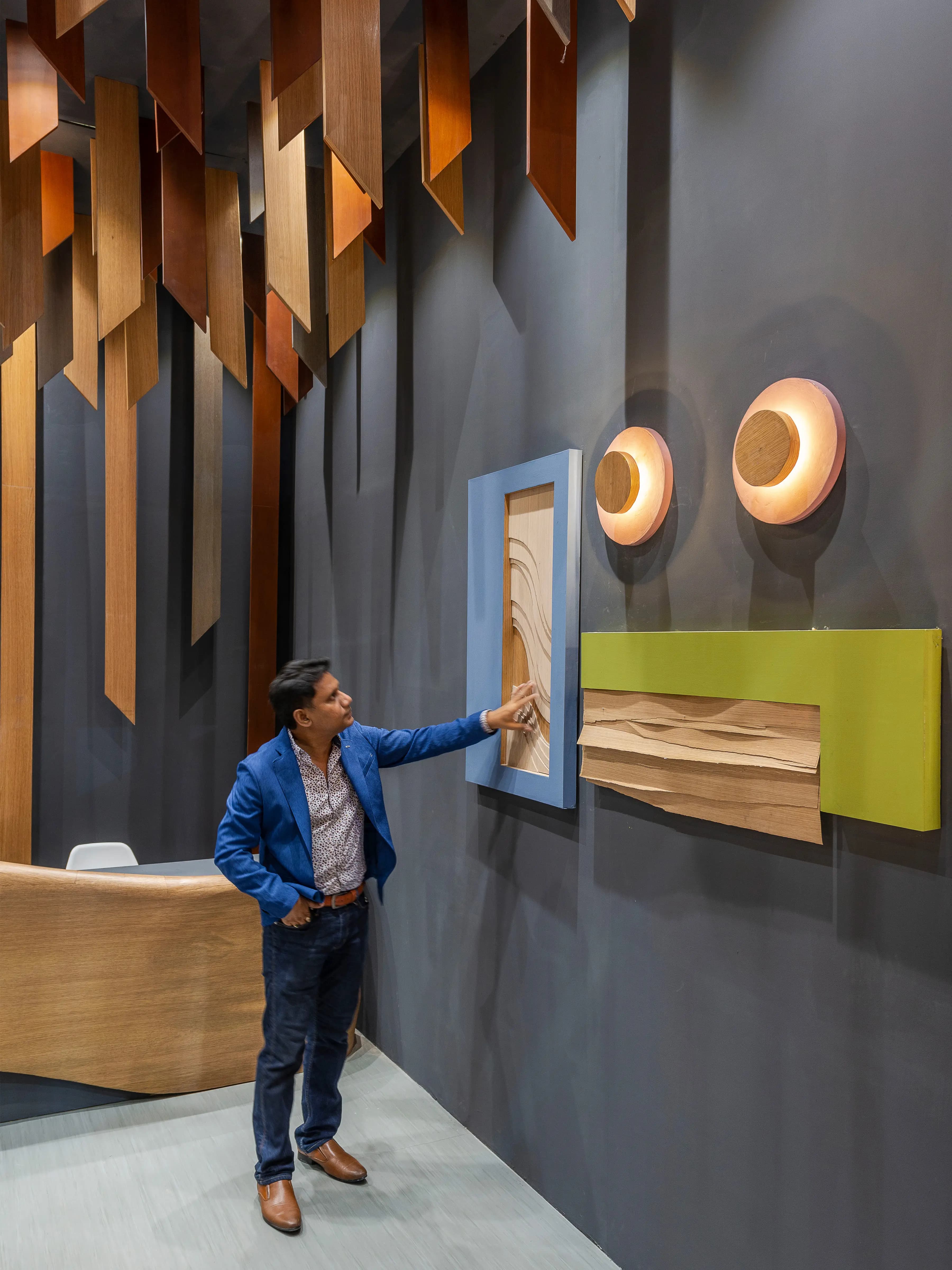 Legend Veneer Exhibition Stall
