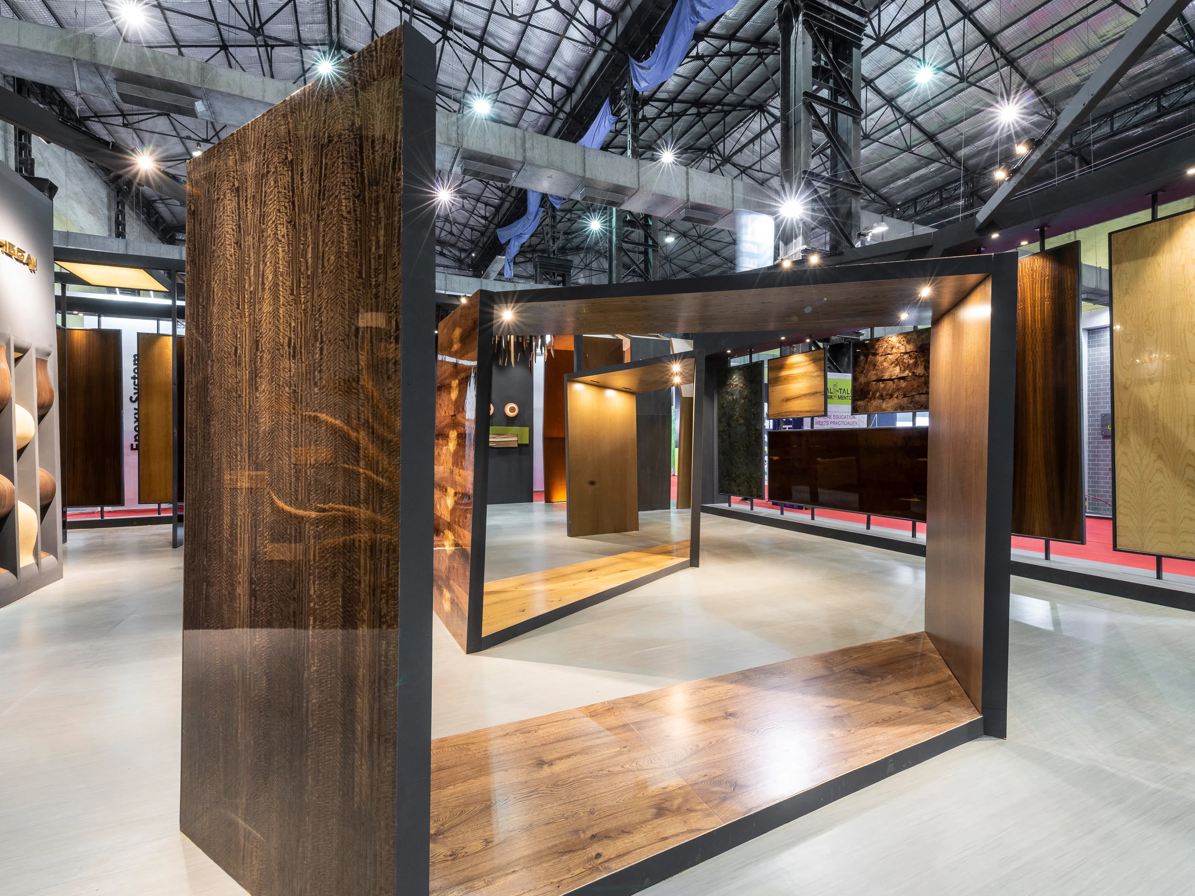 Legend Veneer Exhibition Stall