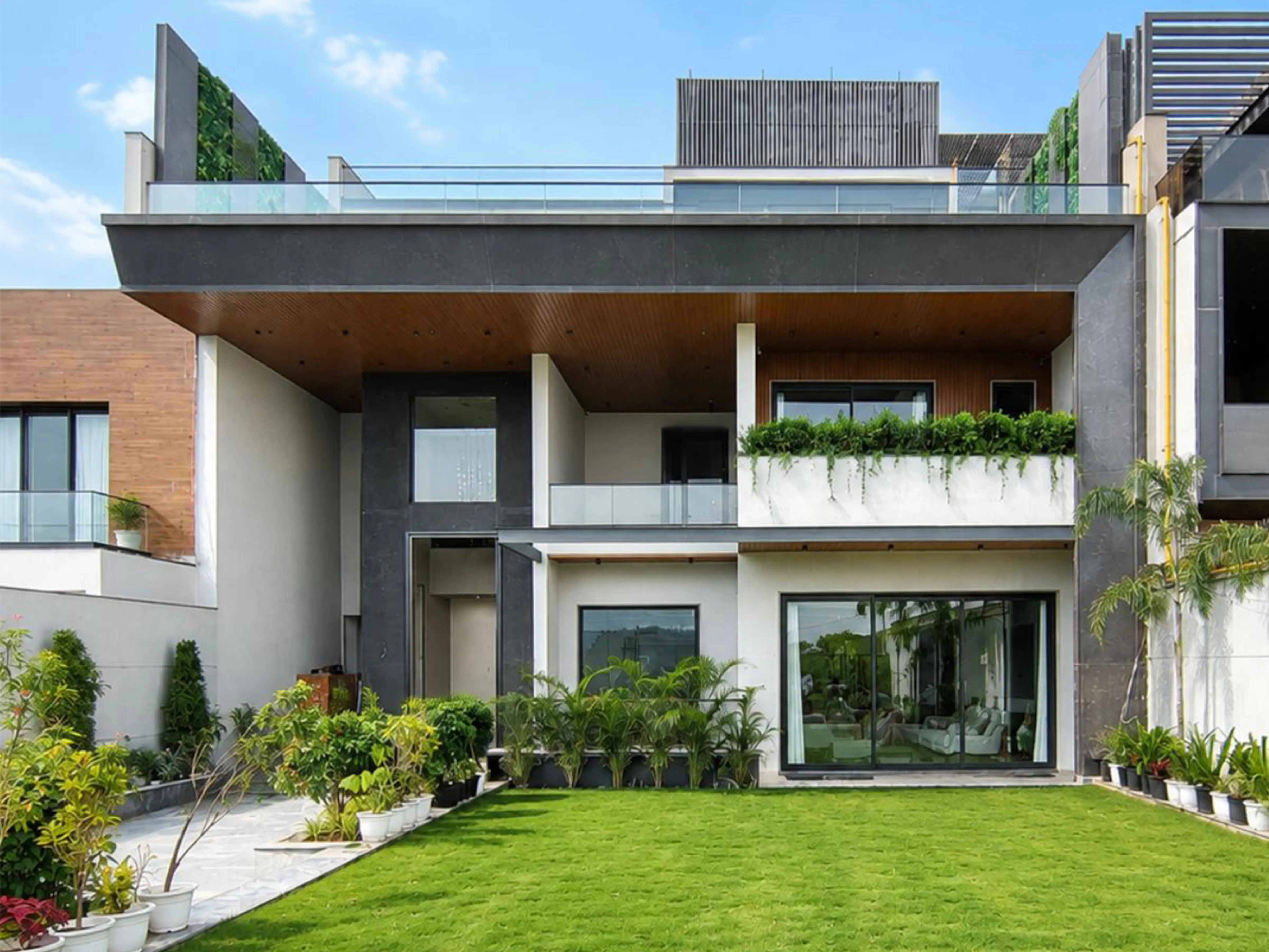 House of Blue Courtyard