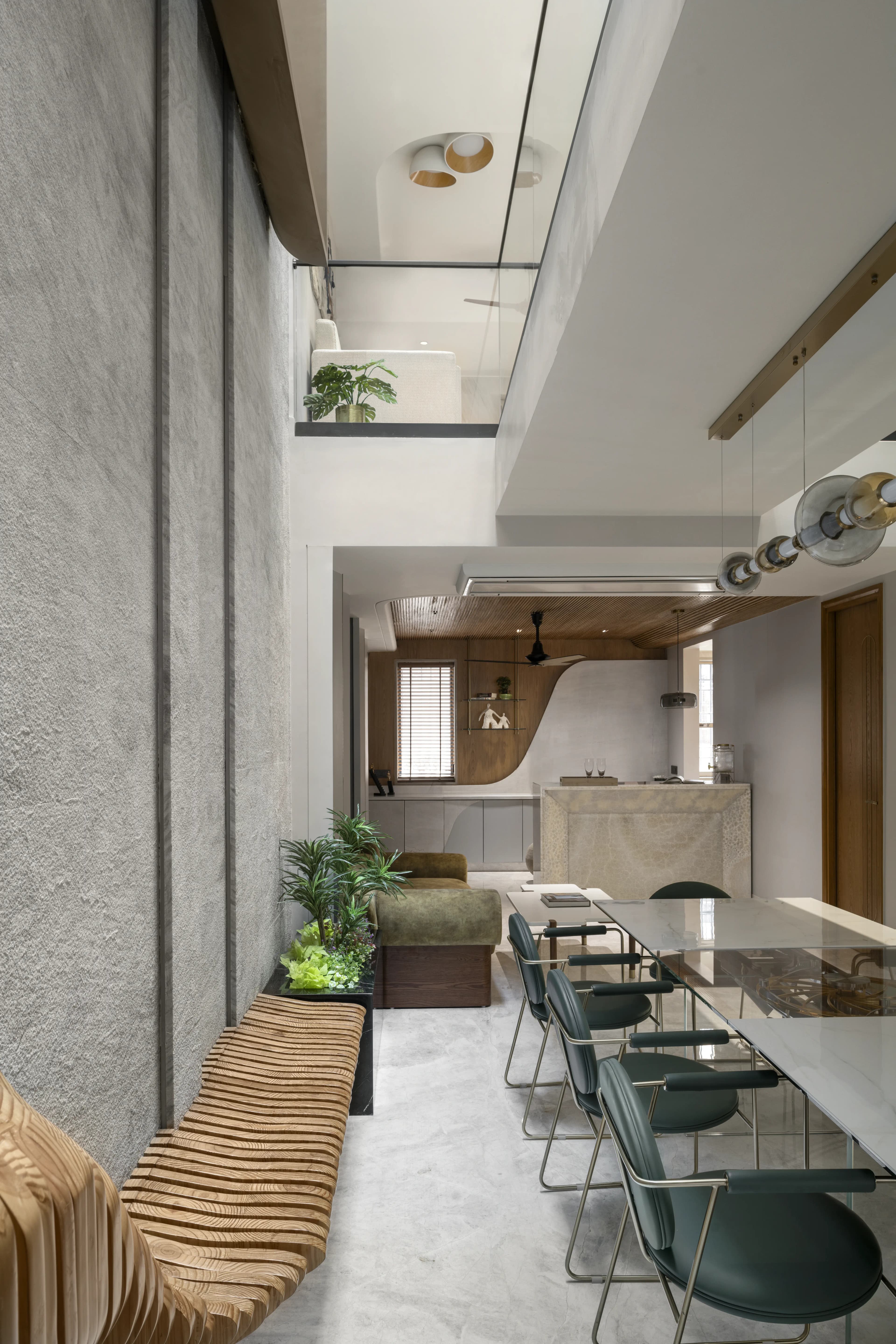 6 X 18 Slender House
